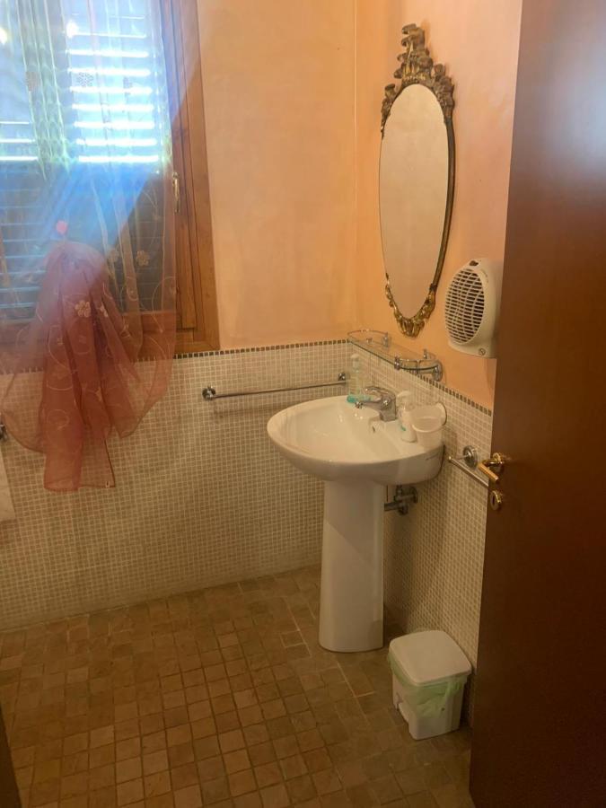 B&B Dal Fiocinino Comacchio Dış mekan fotoğraf